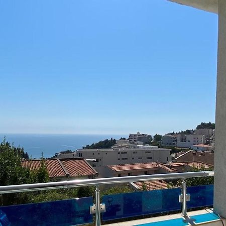 Apartmani Dini Ulcinj Bagian luar foto
