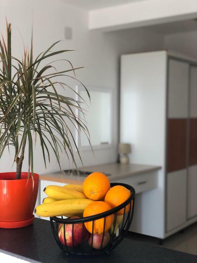 Apartmani Dini Ulcinj Bagian luar foto