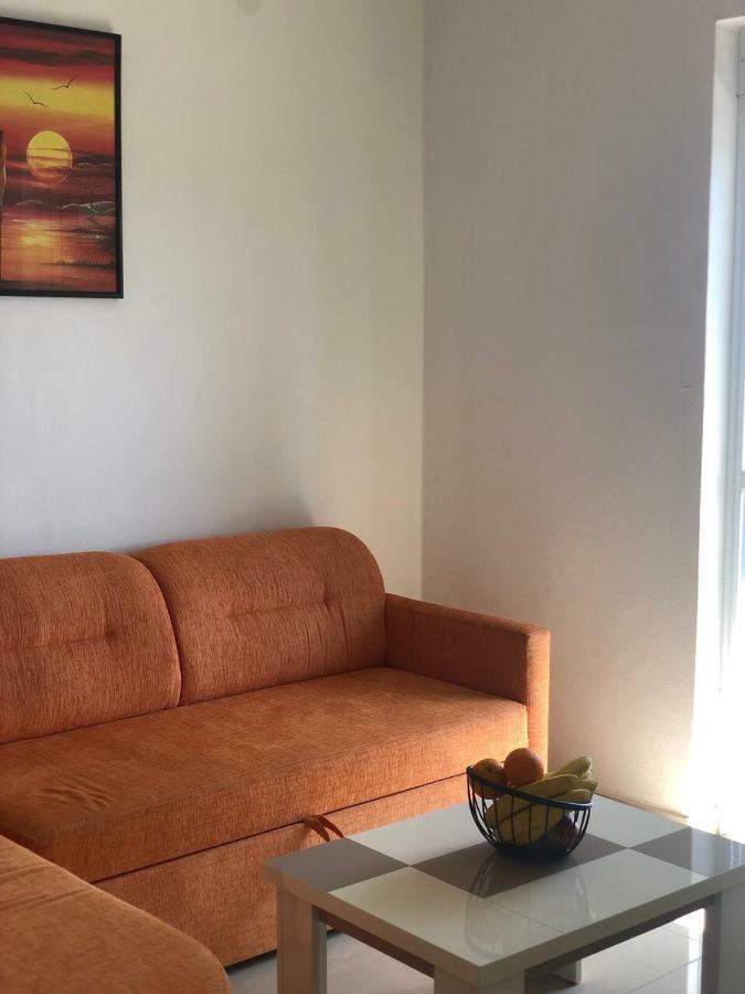 Apartmani Dini Ulcinj Bagian luar foto