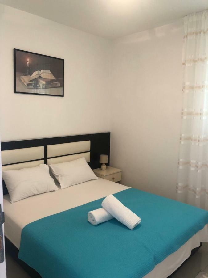 Apartmani Dini Ulcinj Bagian luar foto