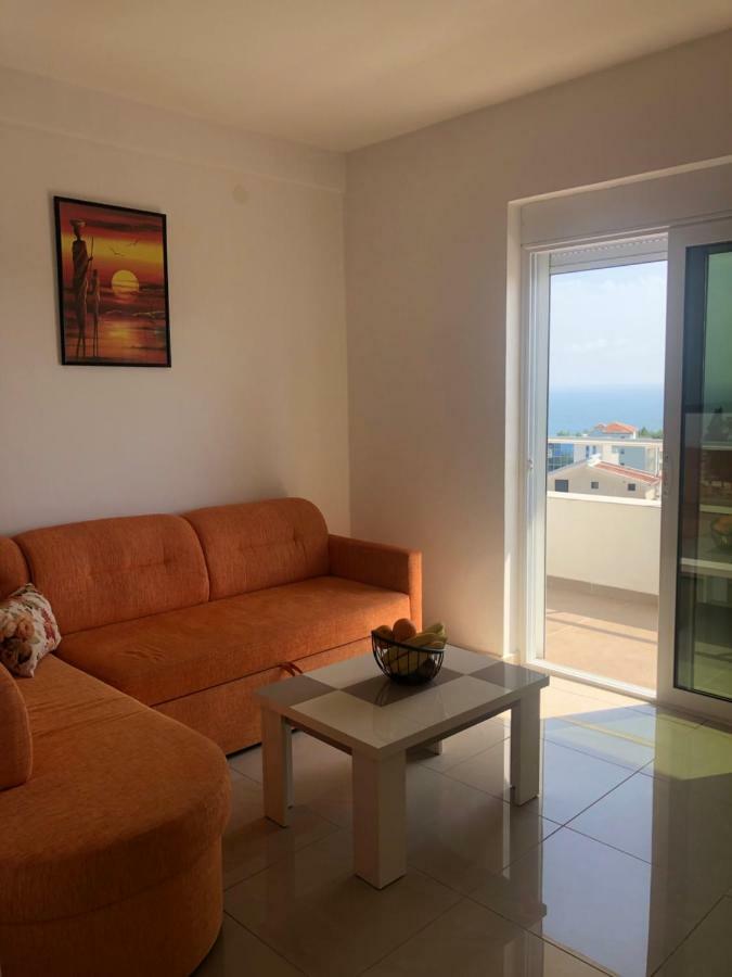 Apartmani Dini Ulcinj Bagian luar foto