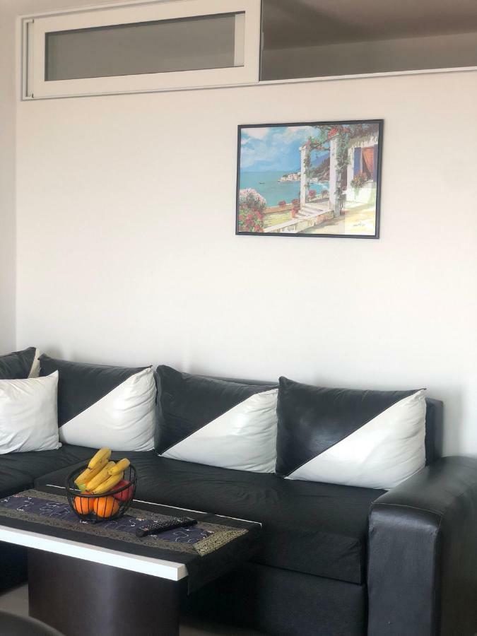 Apartmani Dini Ulcinj Bagian luar foto