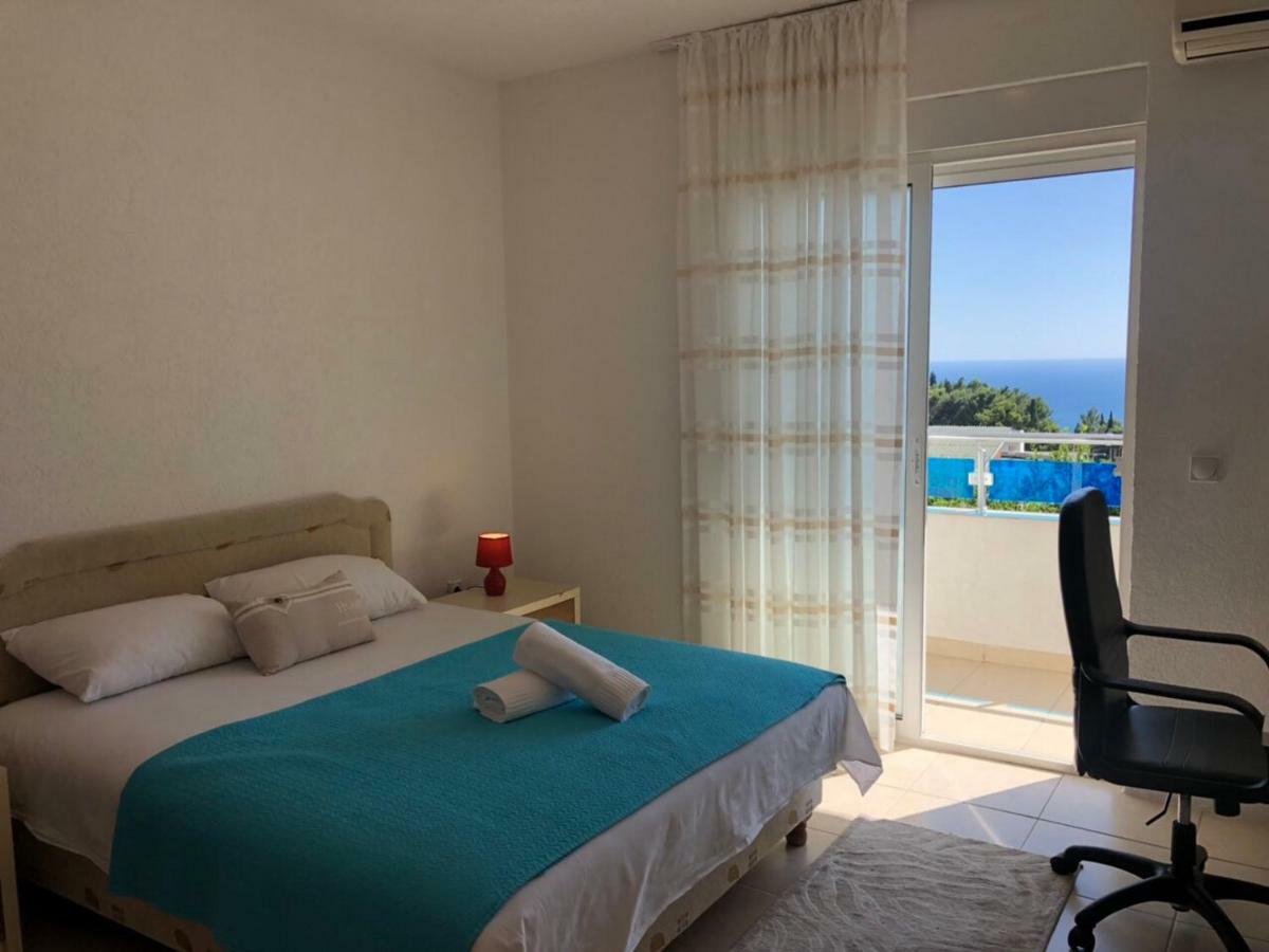 Apartmani Dini Ulcinj Bagian luar foto