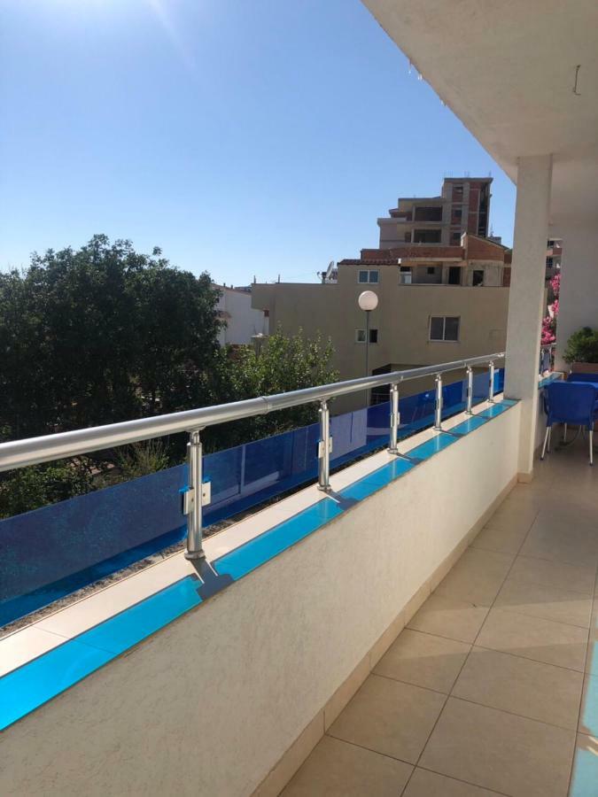 Apartmani Dini Ulcinj Bagian luar foto